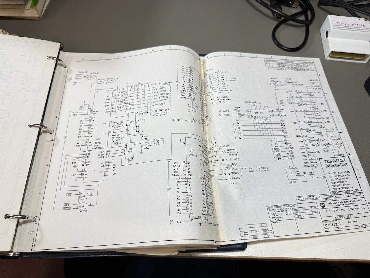 Kaypro Dealer Reference Manual: schematic